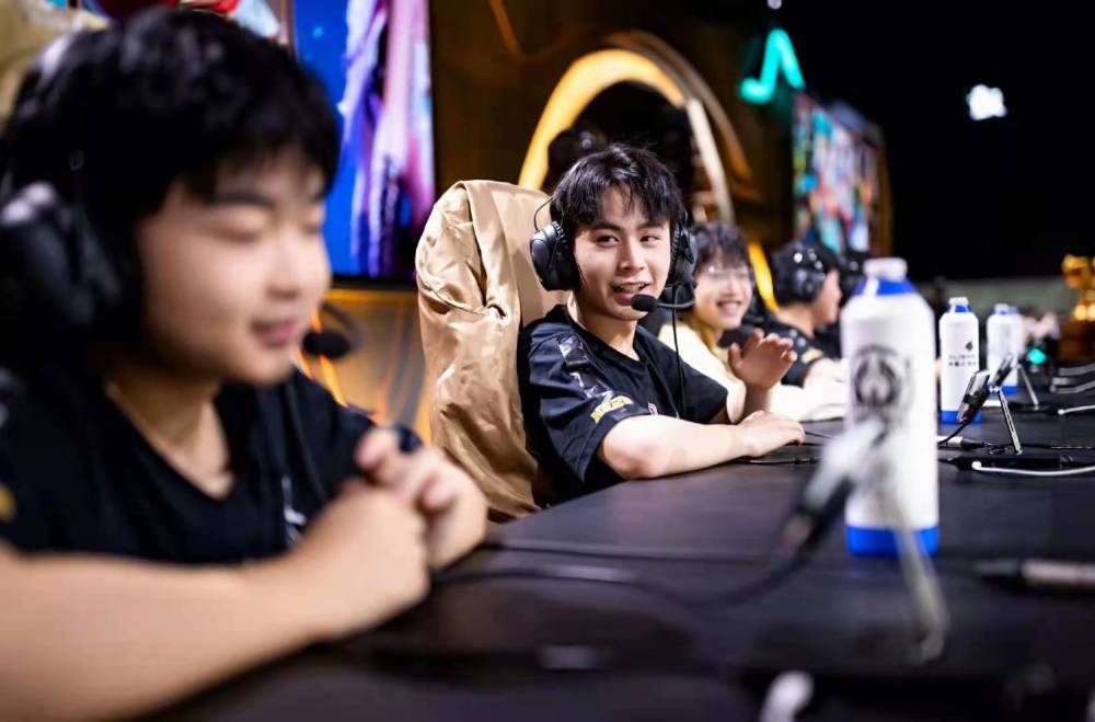 成都举行2024英雄联盟季中冠军赛启动仪式 全球售票于4月2日开启