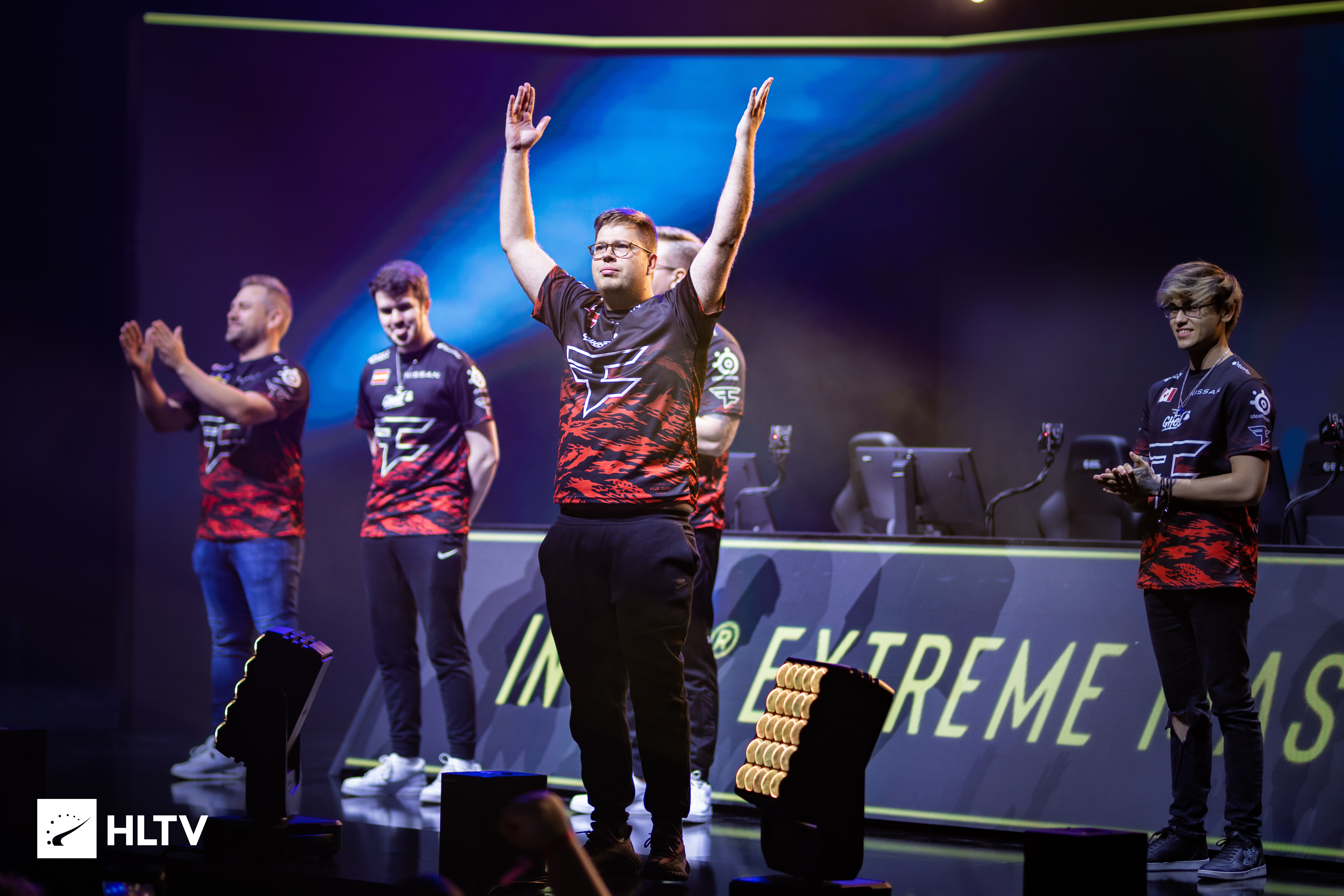 Anyone's Legend 在 LPL 第2分裂 2025 中领先 Ascend 组