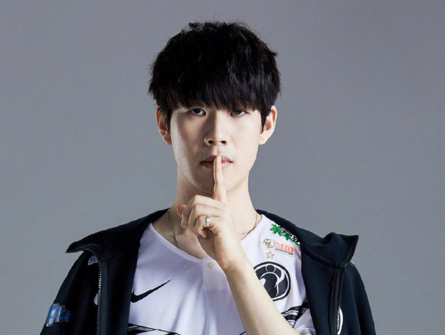 Top Esports 和 Anyone's Legend 在 LPL 第2阶段 2025 中获得胜利